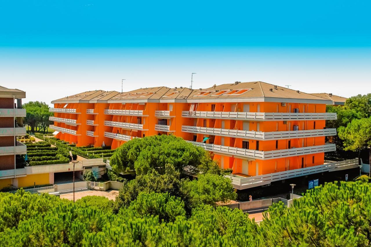 Landora *